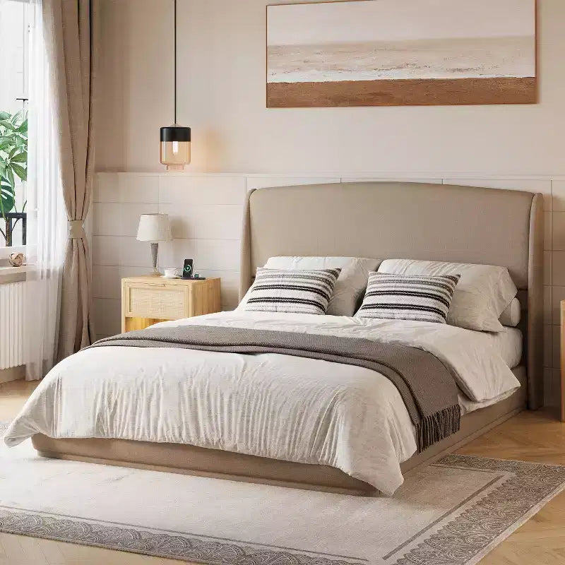 Letto a piattaforma Queen imbottito con testiera ad ali imbottita, letto a basso profilo - ModernLuxe