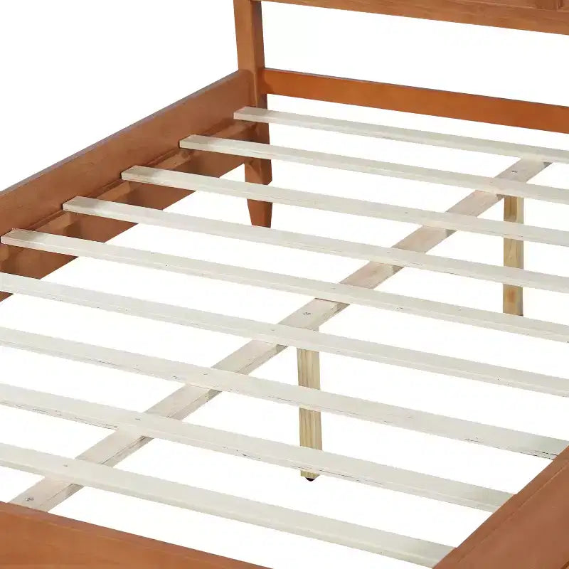 Struttura letto a piattaforma matrimoniale/king size con testiera a pannelli classica - ModernLuxe