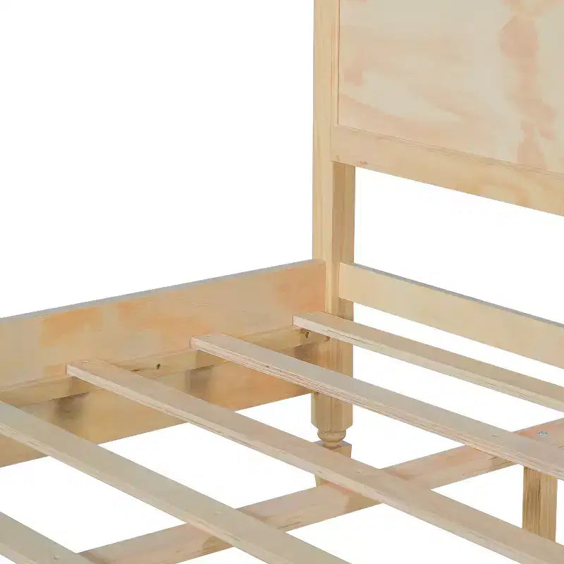 Struttura letto a piattaforma matrimoniale/king size con testiera a pannelli classica - ModernLuxe